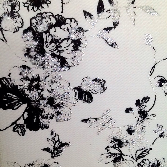 Caren Sport |  Blouse | Floral Printer - Picture 3 of 6